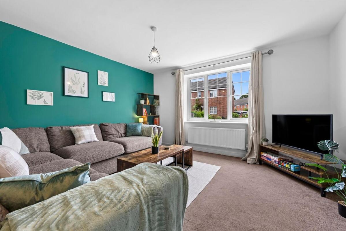 Woodscape - Spacious 4 Bed Work Accommodation, Contractors & Professionals, Driveway Parking, Fast Wifi, Close To Centre Birmingham