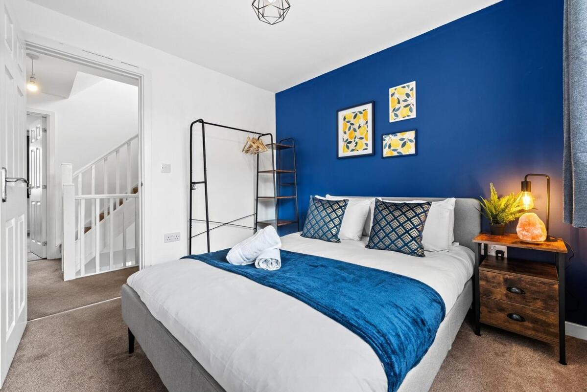 Apartment Woodscape - Spacious 4 Bed Work Accommodation, Contractors & Professionals, Driveway Parking, Fast Wifi, Close To Centre